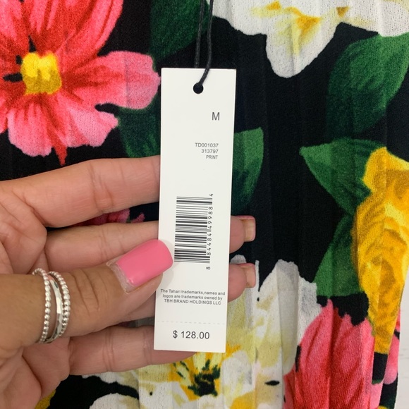 T Tahari Floral Printed Pleated Belted Dre… - Picture 12 of 12